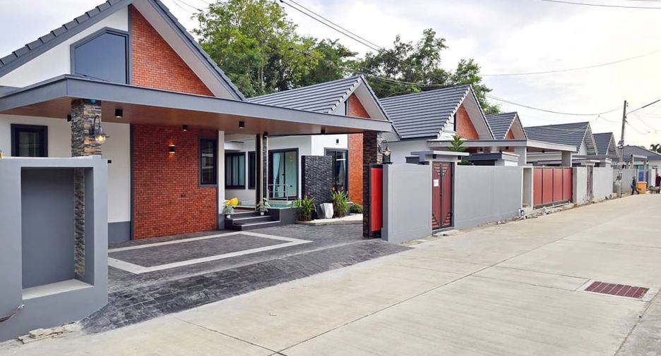 For sale 3 bedrooms villa in Bang Lamung, Chonburi