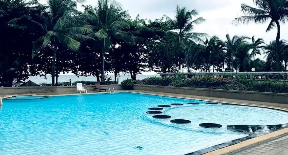 For rent 3 bedrooms condo in Na Jomtien, Pattaya