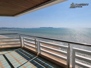 For rent 3 bedrooms condo in Na Jomtien, Pattaya