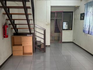 À vendre 2 chambres maison à Mueang Lamphun, Lamphun