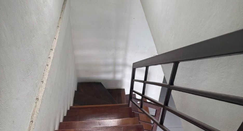 À vendre 2 chambres maison à Mueang Lamphun, Lamphun
