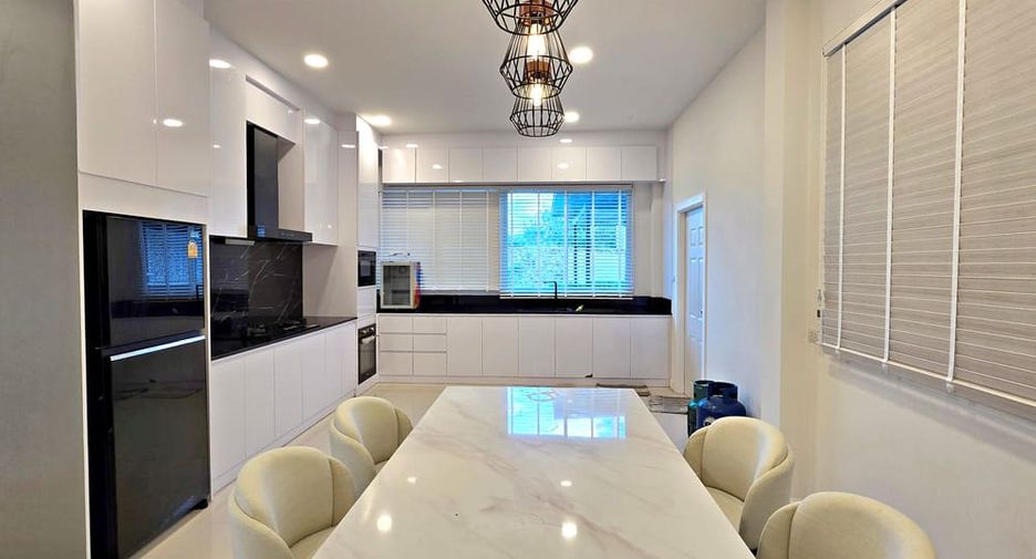 Villa en venta de 3 habitaciones en Huay Yai, Pattaya