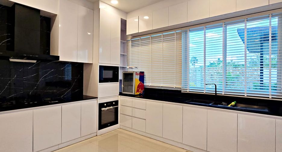Villa en venta de 3 habitaciones en Huay Yai, Pattaya