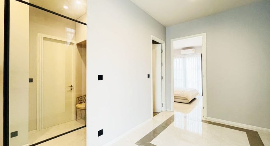 À louer 5 chambres villa à Bang Lamung, Chonburi