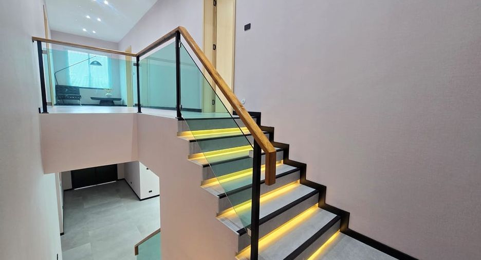 À vendre 5 chambres villa à Jomtien, Pattaya