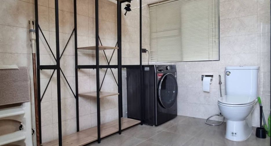 For sale 3 bedrooms villa in Bang Lamung, Chonburi