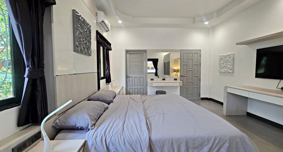 For sale 3 bedrooms villa in Bang Lamung, Chonburi
