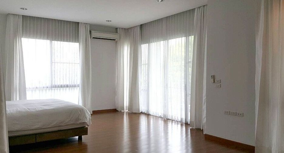 For rent 4 bedrooms house in Pak Kret, Nonthaburi