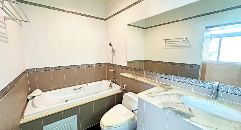 Аренда и продажа 6 спальни вилла в Банг Ламунг, Чонбури