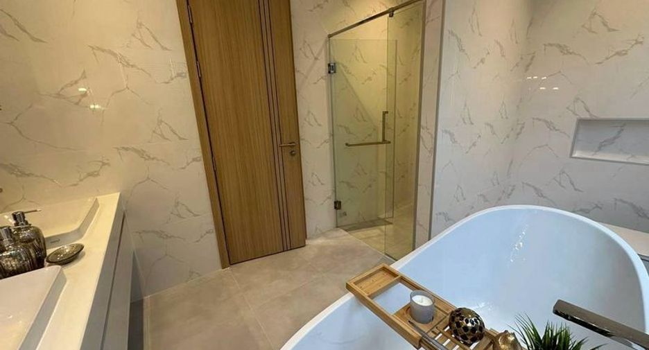 For rent 4 bedrooms house in Bang Lamung, Chonburi