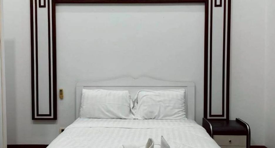 For rent 5 bedrooms villa in Bang Lamung, Chonburi