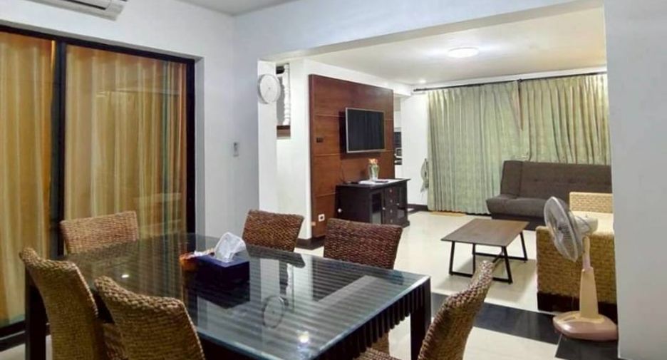 For rent 5 bedrooms villa in Bang Lamung, Chonburi