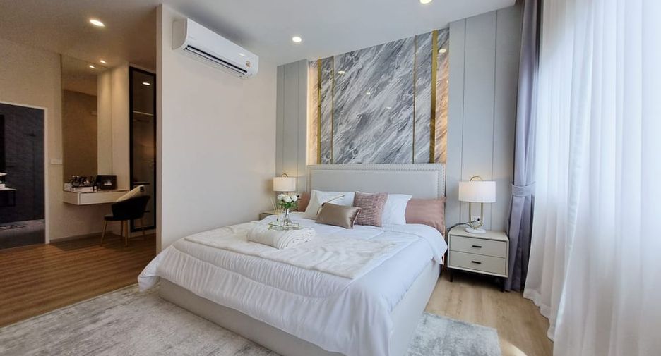 À louer et à vendre 4 chambres villa à Huay Yai, Pattaya
