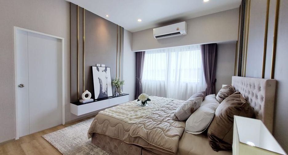À louer et à vendre 4 chambres villa à Huay Yai, Pattaya