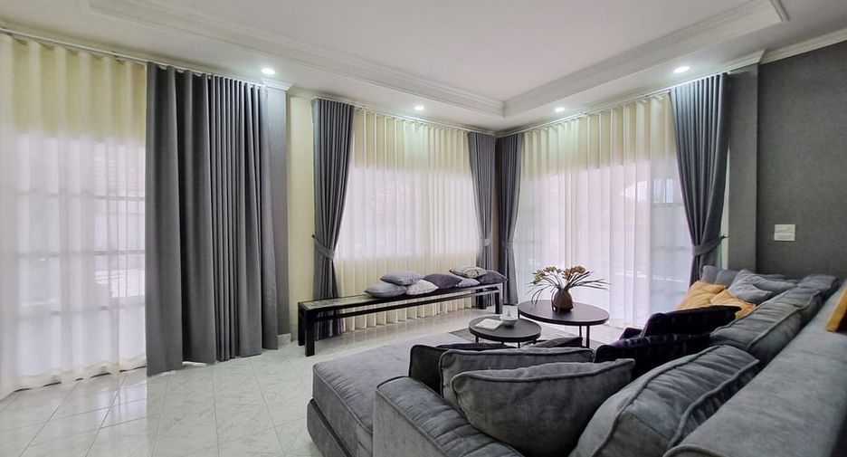 For rent そして for sale 3 ベッドルーム villa in Bang Lamung, Chonburi