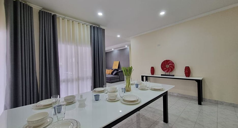 For rent そして for sale 3 ベッドルーム villa in Bang Lamung, Chonburi