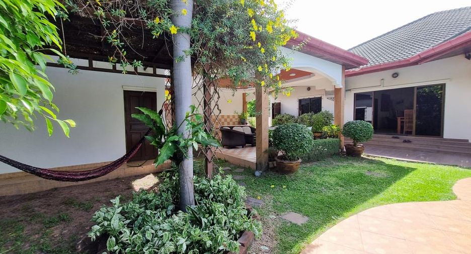 出售 4 卧室 别墅 在 Bang Lamung, Chon Buri