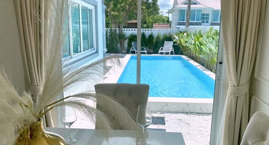Villa en venta de 5 habitaciones en Bang Lamung, Chonburi