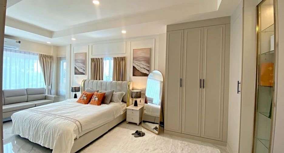Villa en venta de 5 habitaciones en Bang Lamung, Chonburi