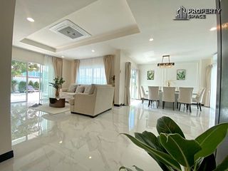 Villa en venta de 5 habitaciones en Bang Lamung, Chonburi