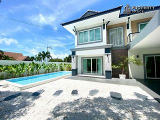 Villa en venta de 5 habitaciones en Bang Lamung, Chonburi