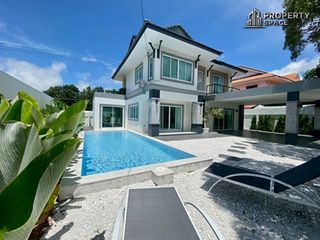 Villa en venta de 5 habitaciones en Bang Lamung, Chonburi