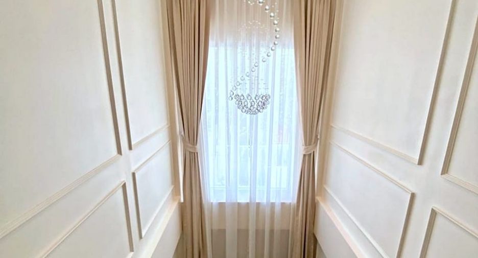 Villa en venta de 5 habitaciones en Bang Lamung, Chonburi