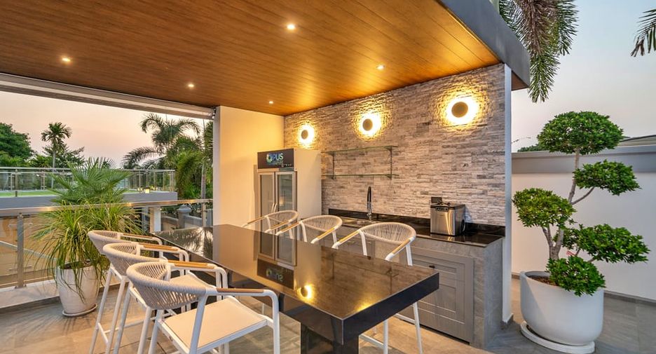 À vendre 6 chambres villa à Bang Lamung, Chonburi