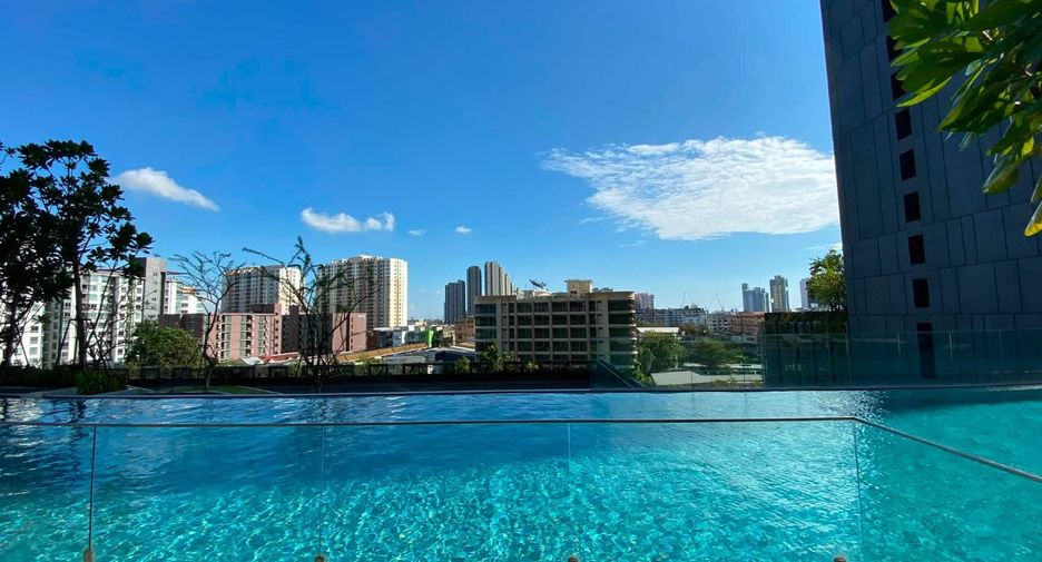 Condo en alquiler de 2 habitaciones en Bang Na, Bangkok