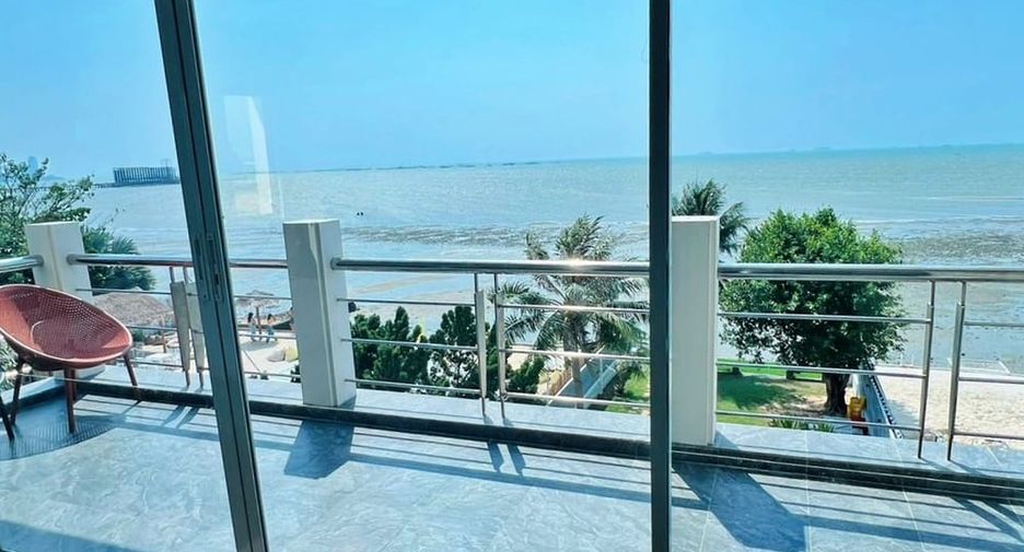 For rent 4 bedrooms villa in Bang Lamung, Chonburi