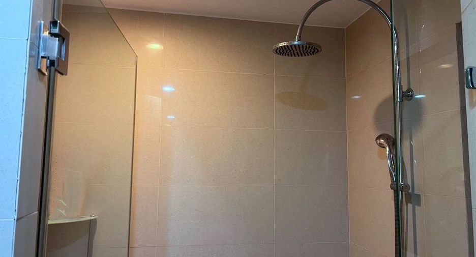 Condo en venta de 2 habitaciones en Bang Lamung, Chonburi