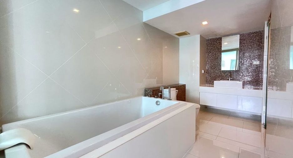 Condo en venta de 2 habitaciones en Bang Lamung, Chonburi