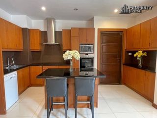 À louer 5 chambres villa à Bang Lamung, Chonburi