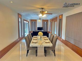 À louer 5 chambres villa à Bang Lamung, Chonburi