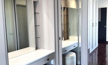 Аренда и продажа 3 спальни кондо в Рат Бурана, Бангкок