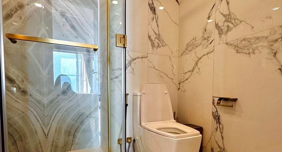 À louer et à vendre 2 chambres condo à Jomtien, Pattaya