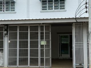 For rent and for sale 2 bedrooms townhouse in Mueang Lamphun, Lamphun