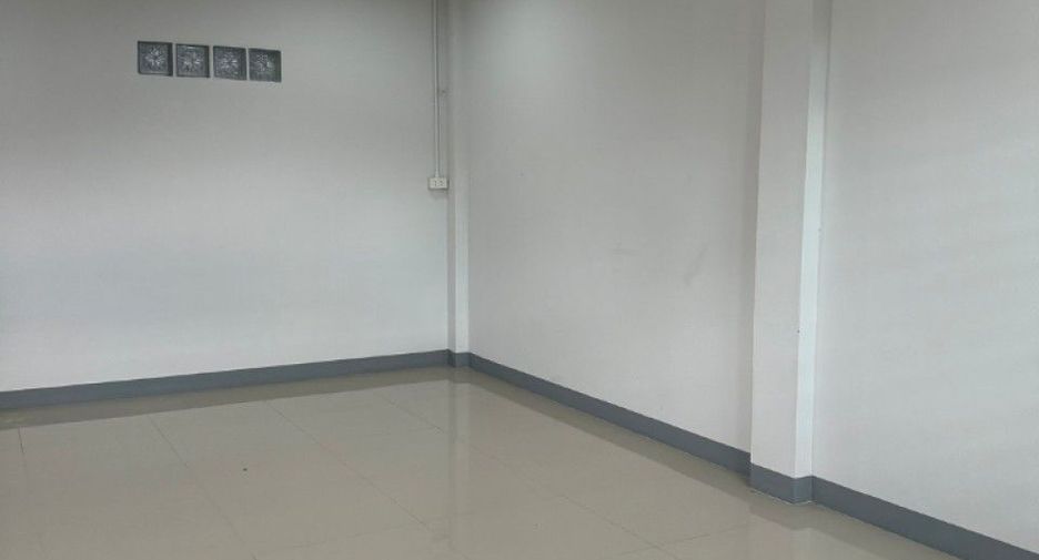 For rent and for sale 2 bedrooms townhouse in Mueang Lamphun, Lamphun