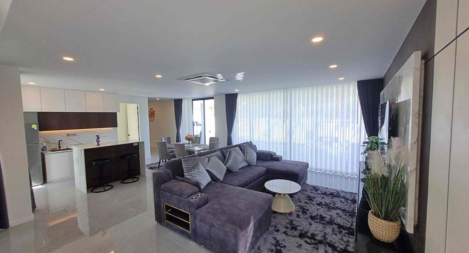 À louer 4 chambres villa à Huay Yai, Pattaya