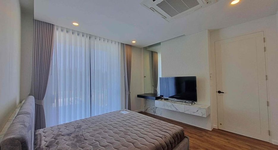 À louer 4 chambres villa à Huay Yai, Pattaya