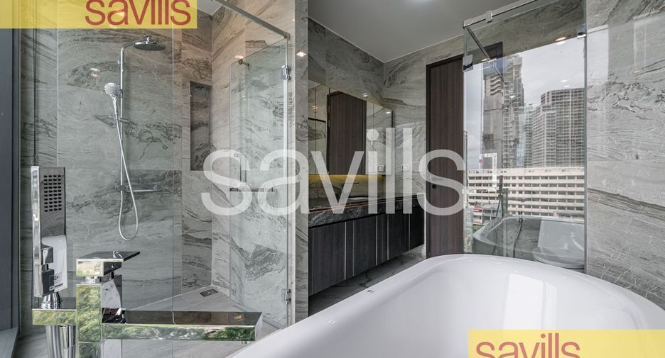 For rent 2 bedrooms condo in Khlong Toei, Bangkok