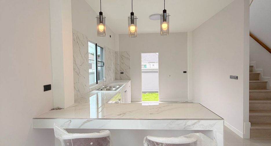 For sale 4 bedrooms house in Hang Dong, Chiang Mai