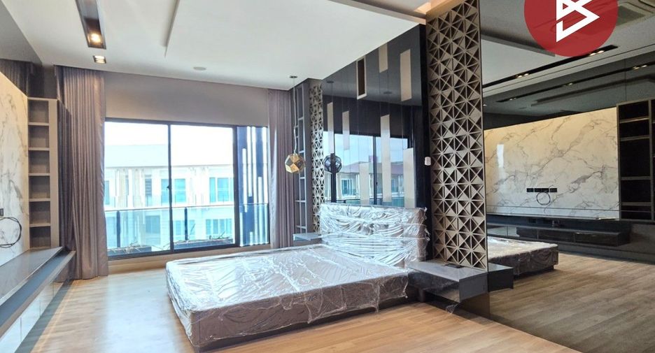 For sale 4 bedrooms townhouse in Pak Kret, Nonthaburi