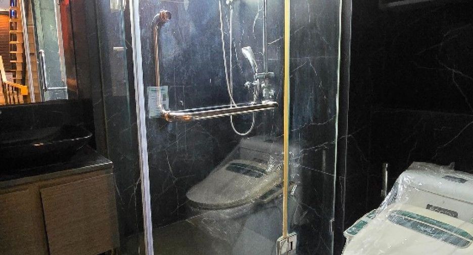 For sale 4 bedrooms townhouse in Pak Kret, Nonthaburi