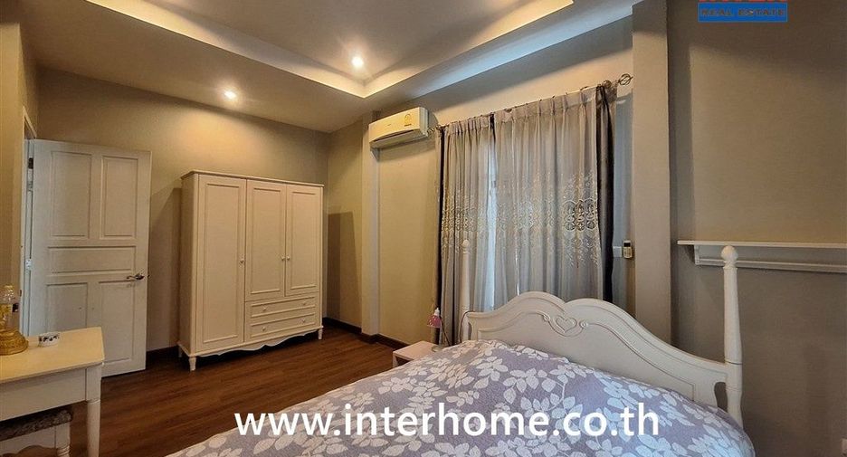 For sale 3 bedrooms townhouse in Pak Kret, Nonthaburi