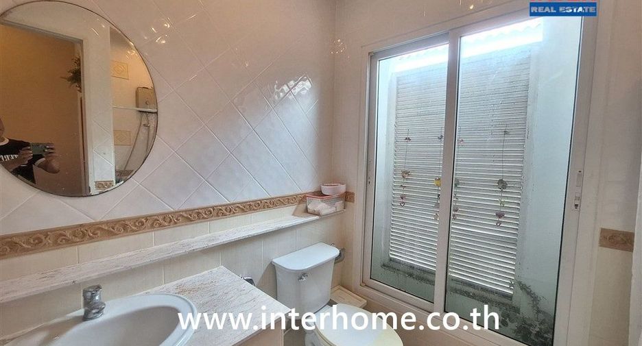 For sale 3 bedrooms townhouse in Pak Kret, Nonthaburi