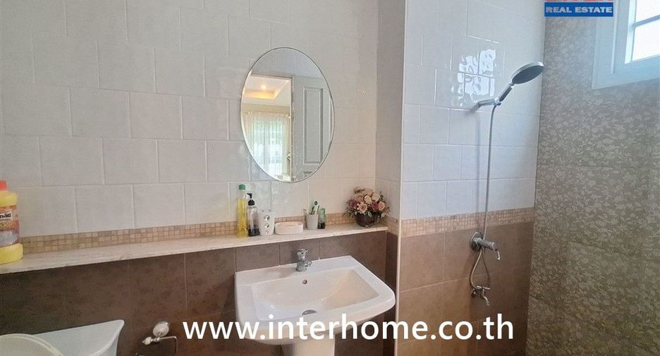 For sale 3 bedrooms townhouse in Pak Kret, Nonthaburi