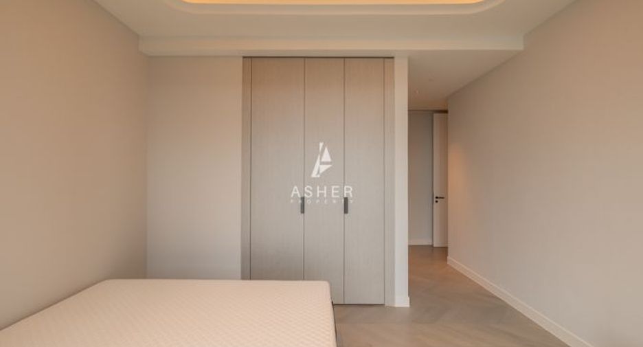 For sale 3 bedrooms condo in Sathon, Bangkok