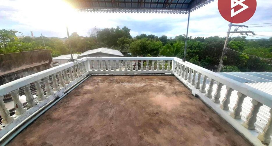 Local comercial en venta de 2 habitaciones en Mueang Chon Buri, Chonburi