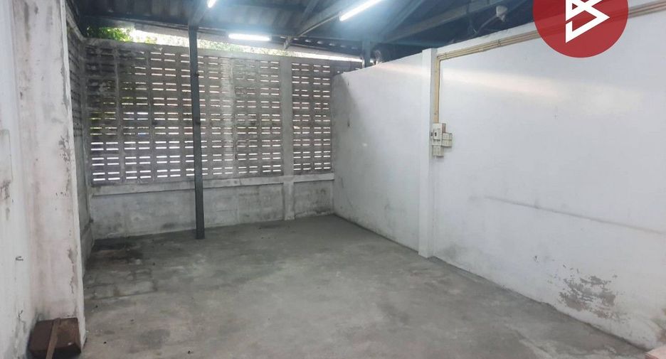 Local comercial en venta de 2 habitaciones en Mueang Chon Buri, Chonburi